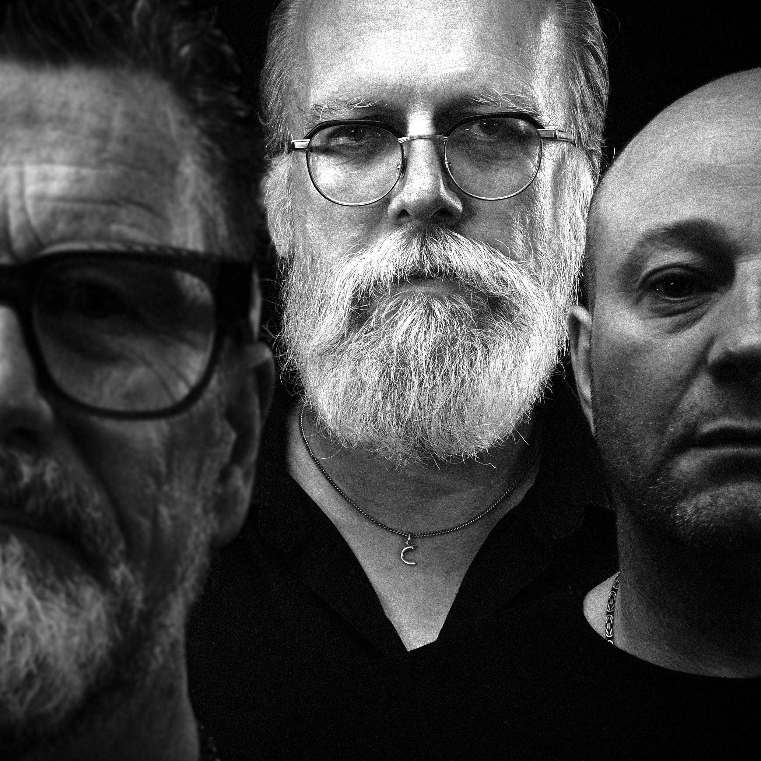 Cover band Wrong Connection Vaals - black white portrait photography